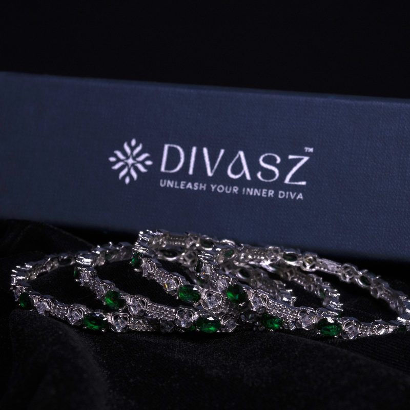 AD Silver Classic Emerald Green Bangless (4 Pc.)