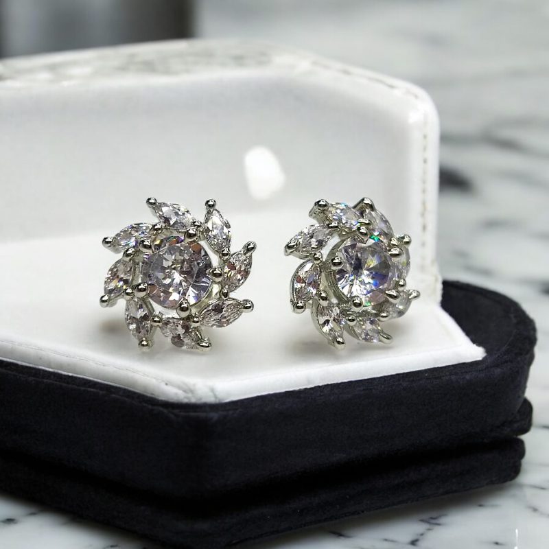 AD Silver elite small earrings Series-3 - Image 4