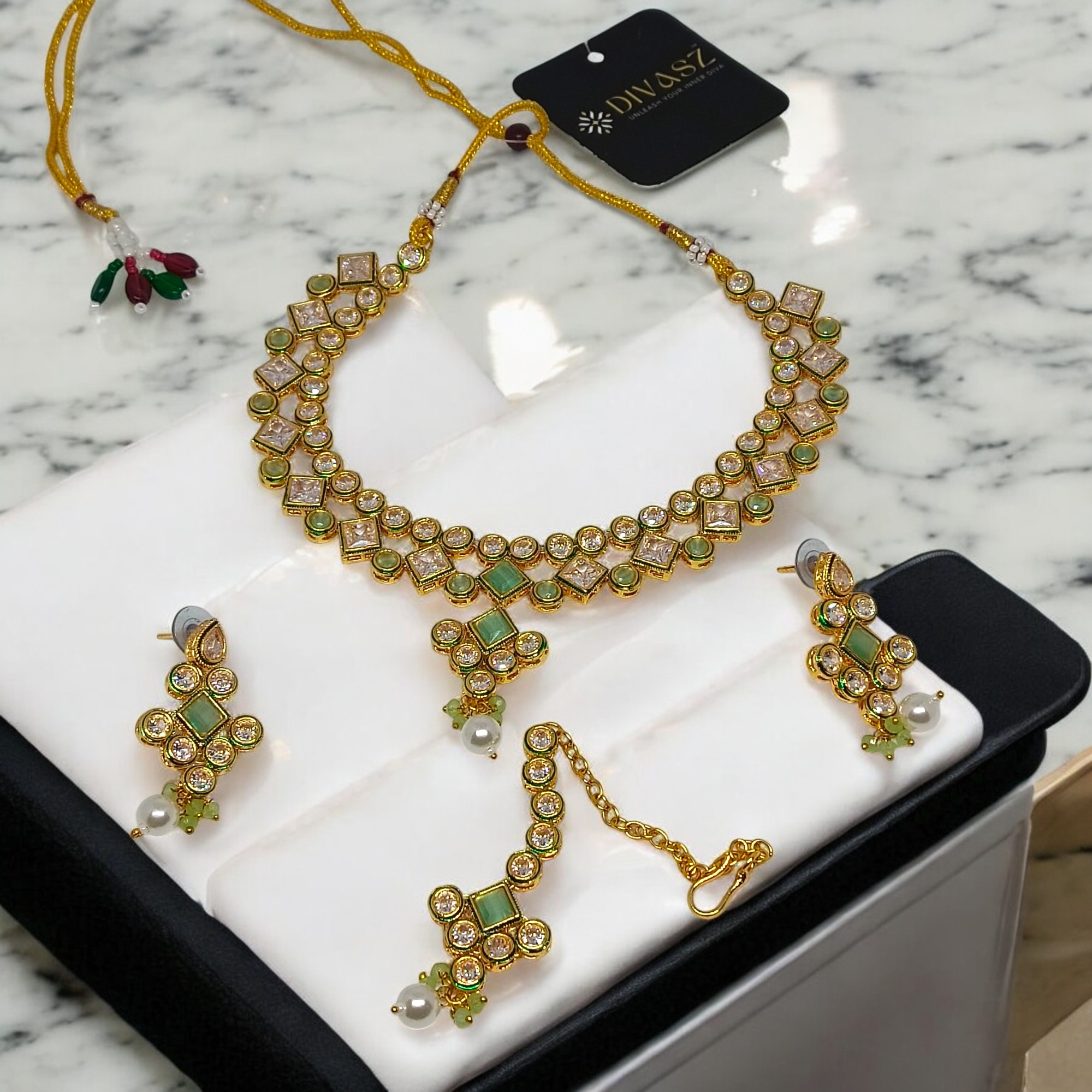 AD Silver Premium Party Necklace Set/Choker