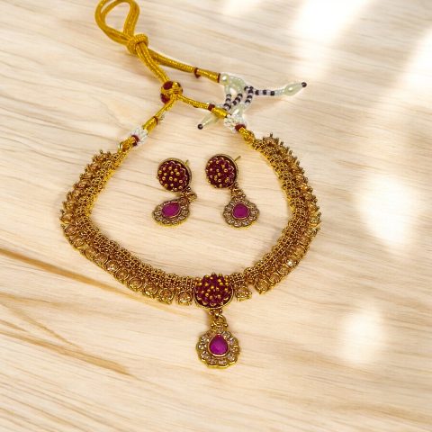 Golden Fashionable Party/ Festival Neckleless Set Series -2