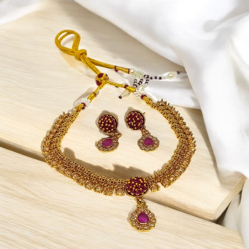 Golden Fashionable Party/ Festival Neckleless Set Series -2 - Image 2