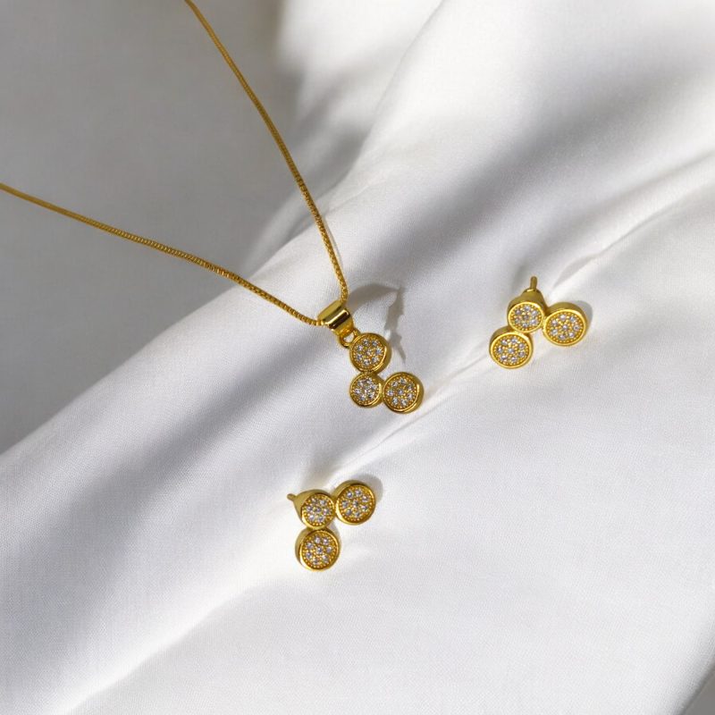24K Gold Plated three moons Shape Pendant, chain, ear-tops combo - Image 3